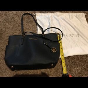Michale Kors Jet Set Tote